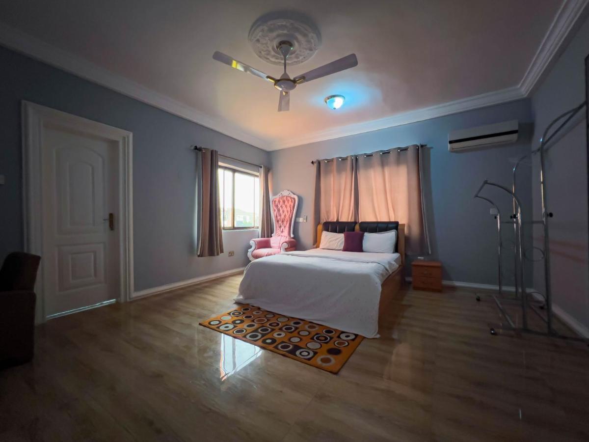 T'S Place Adenta 외부 사진