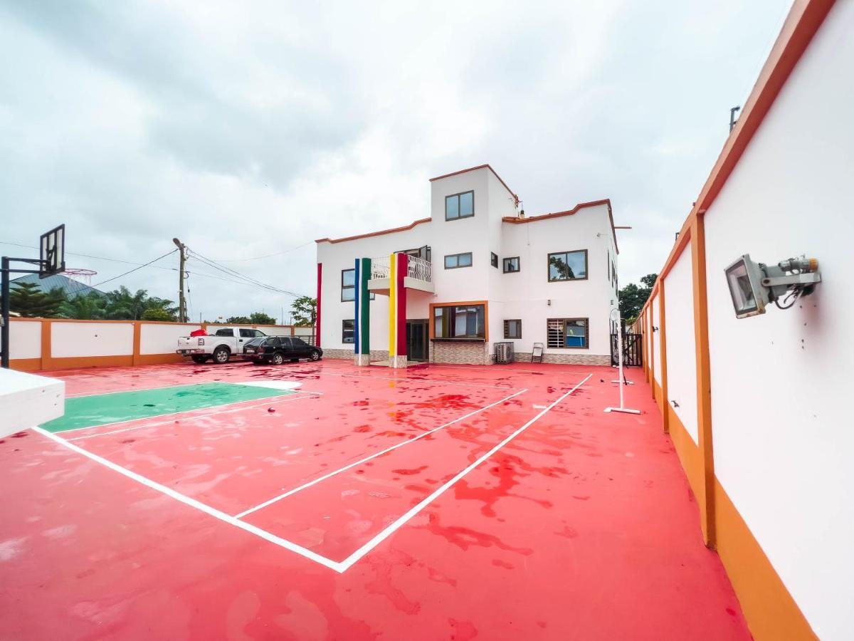 T'S Place Adenta 외부 사진