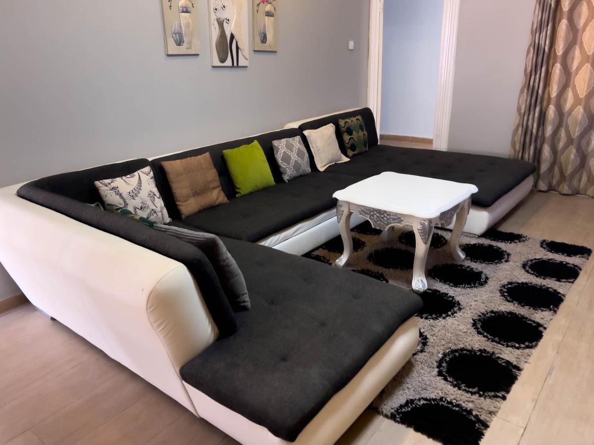 T'S Place Adenta 외부 사진